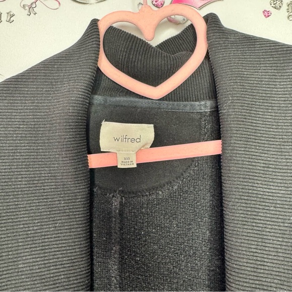 Wilfred aritzia cardigan black studded open waterfall comfy lounge Diderot - Picture 5 of 6